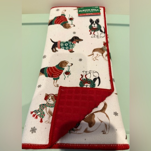 Hobby Lobby Other - LAST ONE!! Super Cute Holiday Dog Drying Mat- NWT